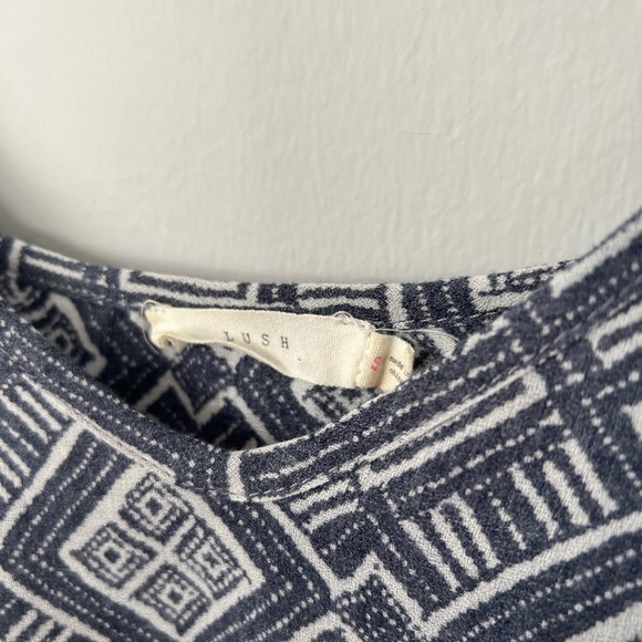 Lush Flowy/Ruffled Cropped Adjustable Printed Tank Top - Small in Blue & White - Picture 2 of 6